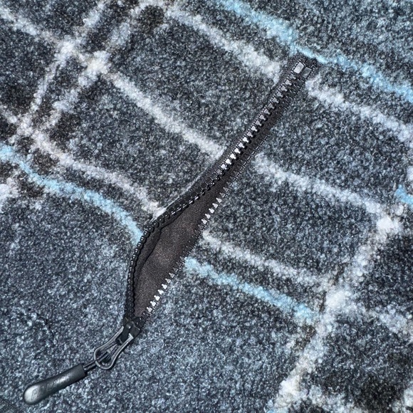 Palace 2 in 1 Reversible Plaid Jacket - Size Large - Picture 3 of 4